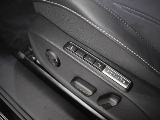 Volkswagen ID.7 Pro Limited Edition 77 kWh 286pk | Black Edition | Trekhaak elektrisch | Navigatie | Rondomzichtc... ActivLease financial lease