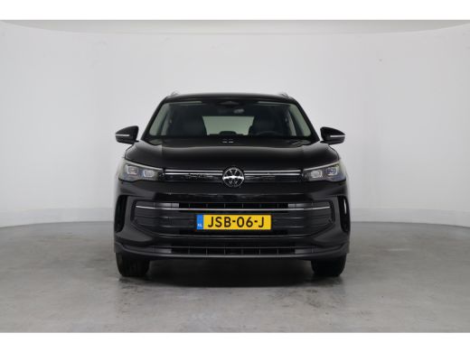 Volkswagen Tiguan 1.5 eTSI Life Edition | Trekhaak Elektrisch | IQ-Light | Elektr. achterklep | Camera | Adaptive C... ActivLease financial lease