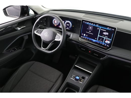 Volkswagen Tiguan 1.5 eTSI Life Edition | Trekhaak Elektrisch | IQ-Light | Elektr. achterklep | Camera | Adaptive C... ActivLease financial lease