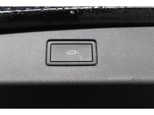 Volkswagen Tiguan 1.5 eTSI Life Edition | Trekhaak Elektrisch | IQ-Light | Elektr. achterklep | Camera | Adaptive C... ActivLease financial lease