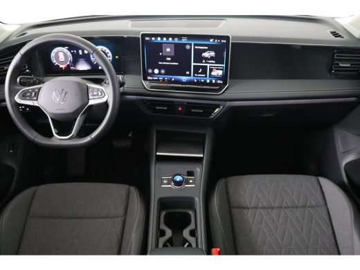 Volkswagen Tiguan 1.5 eTSI Life Edition | Trekhaak Elektrisch | IQ-Light | Elektr. achterklep | Camera | Adaptive C... ActivLease financial lease