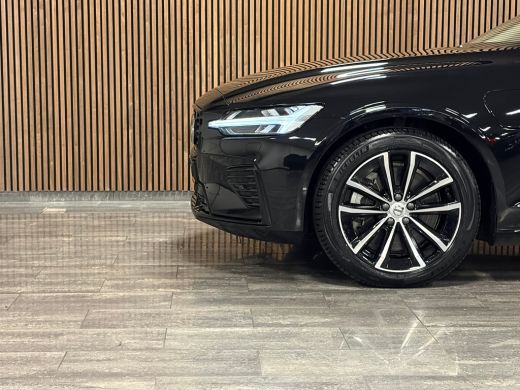 Volvo  V60 T6 AWD Recharge Ultra Dark | Trekhaak | Schuifdak | Head-Up Display | Harman Kardon | Adaptieve C... ActivLease financial lease