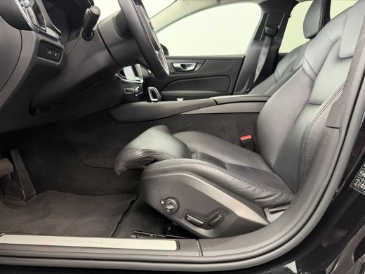 Volvo  V60 T6 Plug-in hybrid AWD Plus Bright | Achterbank verwarmd | Achteruitrijcamera | Apple Carplay/Andr... ActivLease financial lease