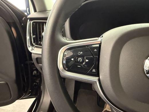 Volvo  V60 T6 Plug-in hybrid AWD Plus Bright | Achterbank verwarmd | Achteruitrijcamera | Apple Carplay/Andr... ActivLease financial lease
