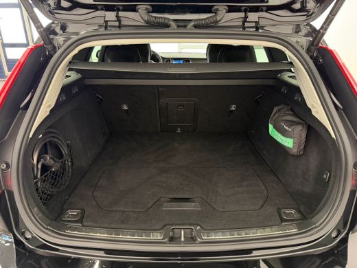 Volvo  V60 T6 Plug-in hybrid AWD Plus Bright | Achterbank verwarmd | Achteruitrijcamera | Apple Carplay/Andr... ActivLease financial lease