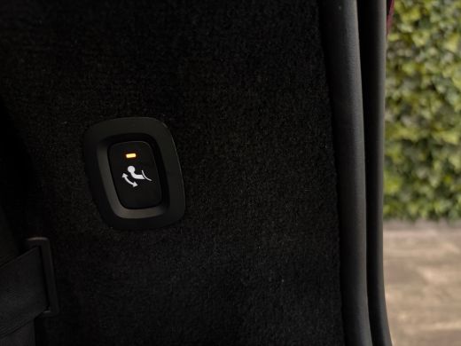 Volvo  V90 T8 AWD Recharge Ultra Ultimate Dark | Schuifdak | Trekhaak | 455pk | Head-Up Display | Harman Kar... ActivLease financial lease