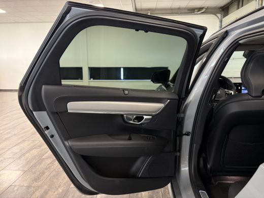 Volvo  V90 T8 AWD Recharge Ultra Ultimate Dark | Schuifdak | Trekhaak | 455pk | Head-Up Display | Harman Kar... ActivLease financial lease