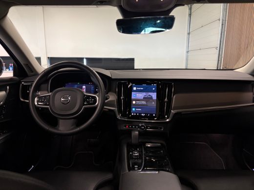 Volvo  V90 T8 AWD Recharge Ultra Ultimate Dark | Schuifdak | Trekhaak | 455pk | Head-Up Display | Harman Kar... ActivLease financial lease