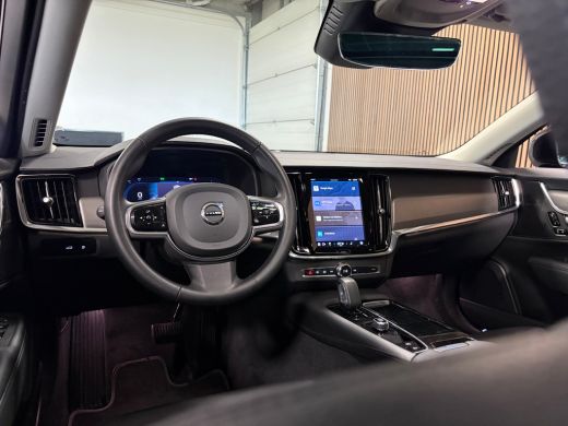 Volvo  V90 T8 AWD Recharge Ultra Ultimate Dark | Schuifdak | Trekhaak | 455pk | Head-Up Display | Harman Kar... ActivLease financial lease