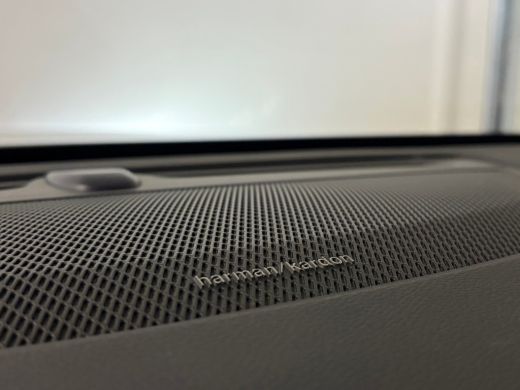 Volvo  V90 T8 AWD Recharge Ultra Ultimate Dark | Schuifdak | Trekhaak | 455pk | Head-Up Display | Harman Kar... ActivLease financial lease