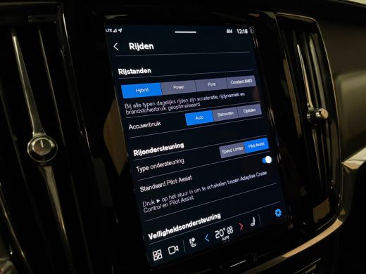 Volvo  V90 T8 AWD Recharge Ultra Ultimate Dark | Schuifdak | Trekhaak | 455pk | Head-Up Display | Harman Kar... ActivLease financial lease