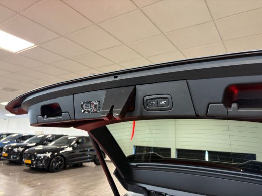 Volvo  V90 T8 AWD Recharge Ultra Ultimate Dark | Schuifdak | Trekhaak | 455pk | Head-Up Display | Harman Kar... ActivLease financial lease