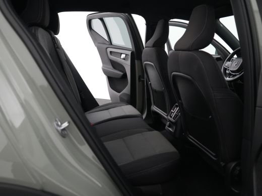 Volvo  XC40 T4 Recharge Core Bright | Trekhaak | Keyless | Stoel- & Stuurverwarming | 19" | Cruise Control | ... ActivLease financial lease