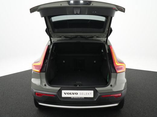 Volvo  XC40 T4 Recharge Core Bright | Trekhaak | Keyless | Stoel- & Stuurverwarming | 19" | Cruise Control | ... ActivLease financial lease