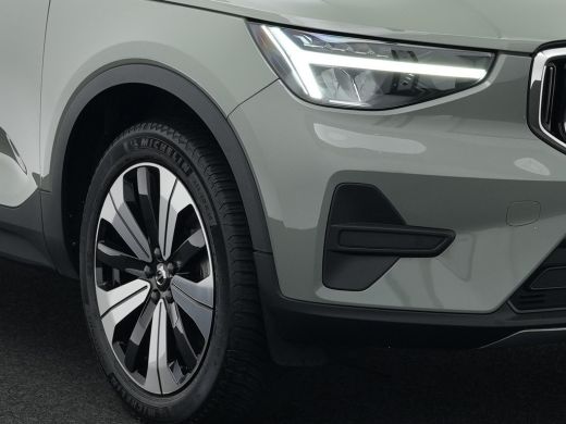 Volvo  XC40 T4 Recharge Core Bright | Trekhaak | Keyless | Stoel- & Stuurverwarming | 19" | Cruise Control | ... ActivLease financial lease