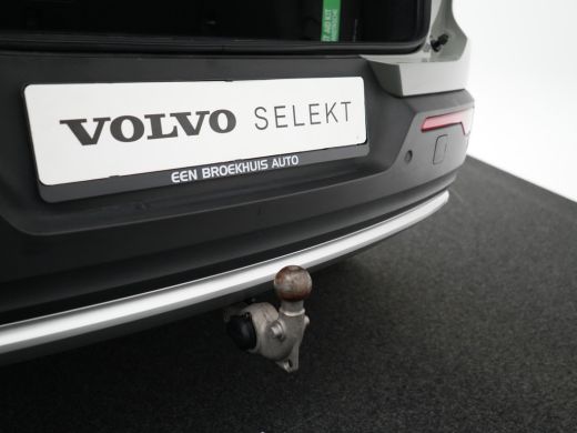 Volvo  XC40 T4 Recharge Core Bright | Trekhaak | Keyless | Stoel- & Stuurverwarming | 19" | Cruise Control | ... ActivLease financial lease