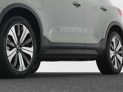 Volvo  XC40 T4 Recharge Core Bright | Trekhaak | Keyless | Stoel- & Stuurverwarming | 19" | Cruise Control | ... ActivLease financial lease