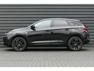 Opel Grandland 1.2 TURBO 130PK GS AUTOMAAT / NAVI / LED / PDC / 18''LMV / CAMERA / CRUISECONTROL / WINTERPAKKET ...