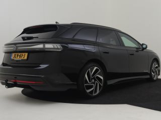 Volkswagen ID.7 Pro Limited Edition 77 kWh 286pk | Black Edition | Trekhaak elektrisch | Navigatie | Rondomzichtc...