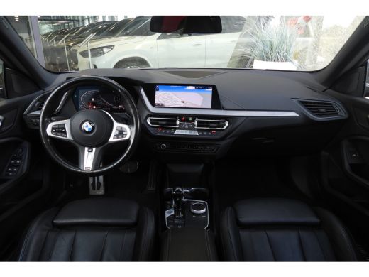 BMW 2 Serie 218i High Executive M Sport Automaat / Panoramadak / Achteruitrijcamera /  M Sportonderstel / Stu... ActivLease financial lease