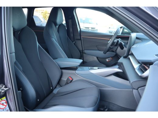 CUPRA Terramar 1.5 TSI e-Hybrid VZ Performance 272PK | Achteruitrijcamera | Dodehoek detectie | Head-up display ActivLease financial lease