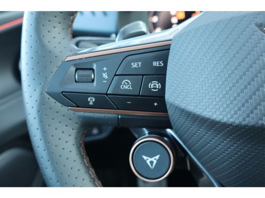 CUPRA Terramar 1.5 TSI e-Hybrid VZ Performance 272PK | Achteruitrijcamera | Dodehoek detectie | Head-up display ActivLease financial lease