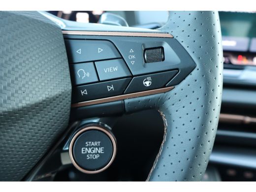 CUPRA Terramar 1.5 TSI e-Hybrid VZ Performance 272PK | Achteruitrijcamera | Dodehoek detectie | Head-up display ActivLease financial lease