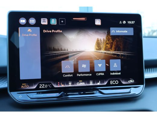 CUPRA Terramar 1.5 TSI e-Hybrid VZ Performance 272PK | Achteruitrijcamera | Dodehoek detectie | Head-up display ActivLease financial lease