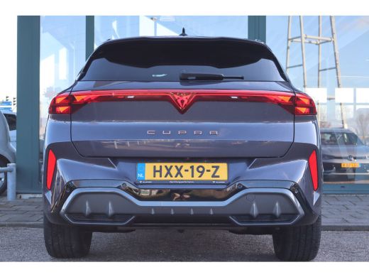 CUPRA Terramar 1.5 TSI e-Hybrid VZ Performance 272PK | Achteruitrijcamera | Dodehoek detectie | Head-up display ActivLease financial lease