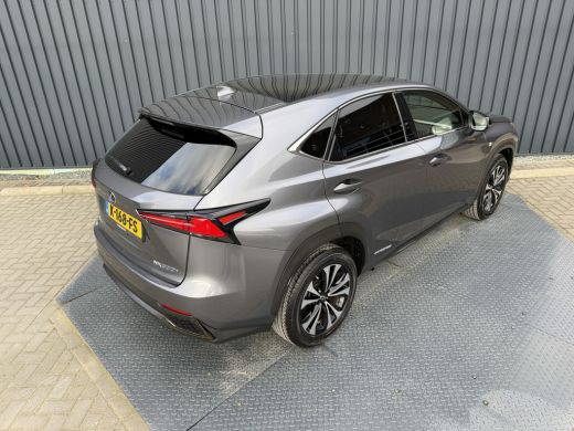 Lexus NX 300h AWD F SPORT | Pano dak | 12 mnd BOVAG Garantie | Rijklaar!! ActivLease financial lease