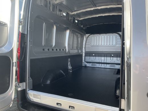 Maxus eDeliver9 L3H3 77 kWh ActivLease financial lease