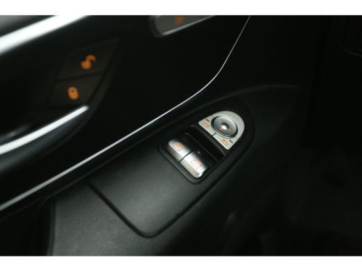 Mercedes-Benz Vito 114 CDI Extra Lang | Aut. | DC | 6 Zits | Clima | Adap.Cruise | Camera | Carplay | Navi | Stoelve... ActivLease financial lease