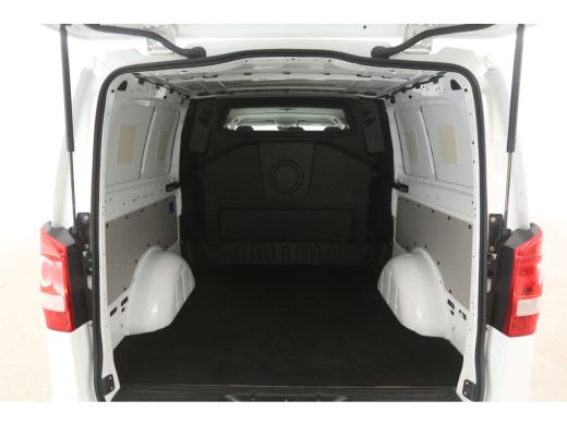 Mercedes-Benz Vito 114 CDI Extra Lang | Aut. | DC | 6 Zits | Clima | Adap.Cruise | Camera | Carplay | Navi | Stoelve... ActivLease financial lease