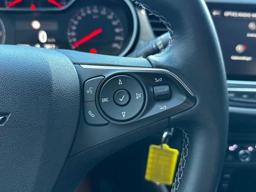 Opel Crossland 1.2 110 PK Turbo Elegance | NAVIGATIE + APPLE CARPLAY/ANDROID AUTO| CAMERA| PARKEERSENSOREN VOOR ... ActivLease financial lease