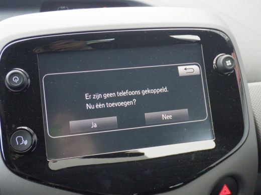 Peugeot 108 1.0 e-VTi, Camera, Cruise, Trekhaak, NL/NAP! ActivLease financial lease