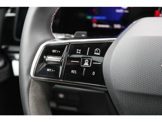 Renault Austral 1.2 E-Tech full hybrid 200 iconic | BTW | PANO | ACC | 360 | STOEL&STUUR VERW | ELEK STOELEN | DO... ActivLease financial lease