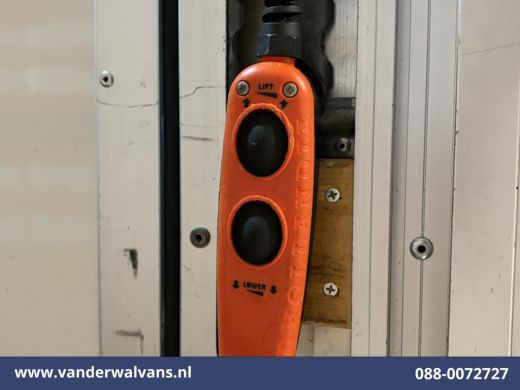 Renault Master 2.3 dCi 145pk Bakwagen 232cm Hoog Laadklep Zijdeur Euro6 Airco | LED | Lat om Lat betimmering | C... ActivLease financial lease