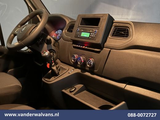 Renault Master 2.3 dCi 145pk Bakwagen 232cm Hoog Laadklep Zijdeur Euro6 Airco | LED | Lat om Lat betimmering | C... ActivLease financial lease