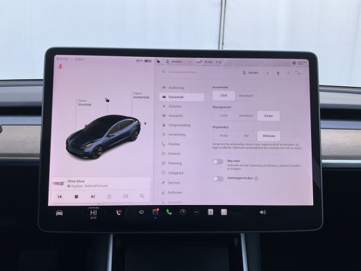 Tesla Model 3 Standard RWD Plus SOH 92% LFP Trekhaak Autopilot Stoelverw. 60 kWh ActivLease financial lease