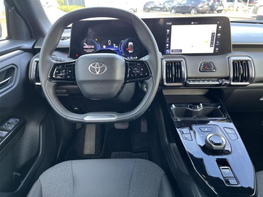 Toyota Urban Cruiser Dynamic 61 kWh | Navigatie | Apple CarPlay/Android auto | Achteruitrijcamera ActivLease financial lease