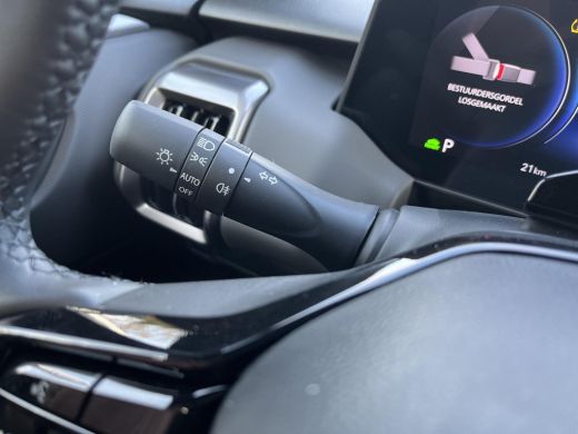 Toyota Urban Cruiser Dynamic 61 kWh | Navigatie | Apple CarPlay/Android auto | Achteruitrijcamera ActivLease financial lease