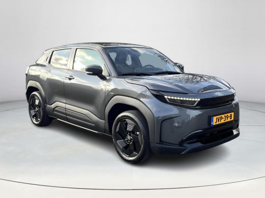 Toyota Urban Cruiser Dynamic 61 kWh | Navigatie | Apple CarPlay/Android auto | Achteruitrijcamera ActivLease financial lease