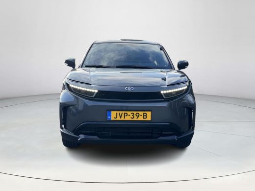 Toyota Urban Cruiser Dynamic 61 kWh | Navigatie | Apple CarPlay/Android auto | Achteruitrijcamera ActivLease financial lease