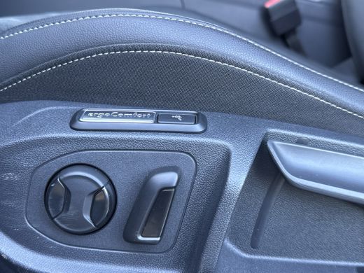 Volkswagen Arteon eHYBRID 218PK DSG R-LINE BUSINESS+ TREKHAAK/360CAMERA/IQ-LIGHT ActivLease financial lease