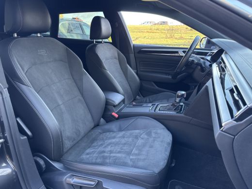 Volkswagen Arteon eHYBRID 218PK DSG R-LINE BUSINESS+ TREKHAAK/360CAMERA/IQ-LIGHT ActivLease financial lease