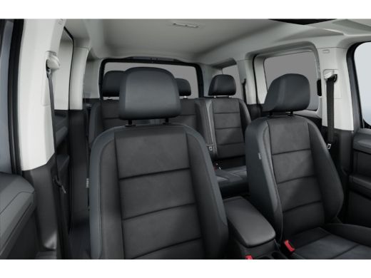 Volkswagen Caddy Kombi Limited Edition 1.5 e-Hybrid Limited Edition | 12V-aansluiting in dashboard en laadruimte |... ActivLease financial lease