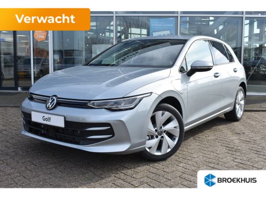 Volkswagen Golf Life Edition eHybrid | 'App-Connect' draadloze smartphone integratie | Achterbank in ongelijke de...