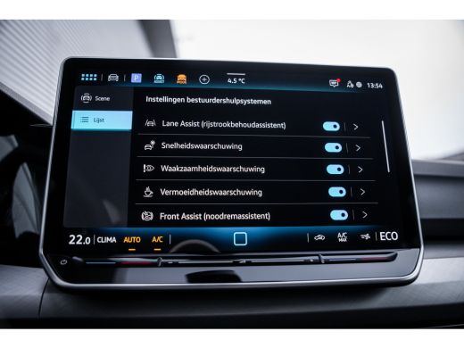 Volkswagen Golf Life Edition eHybrid | 'App-Connect' draadloze smartphone integratie | Achterbank in ongelijke de... ActivLease financial lease