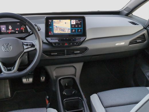 Volkswagen ID.3 First Max 58 kWh | Trekhaak | Panoramadak | Adap. Cruise | Navigatie | Elek Stoelen | Achteruitri... ActivLease financial lease