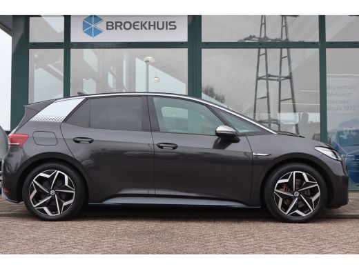 Volkswagen ID.3 First Plus 58 kWh 204PK | Achteruitrijcamera | Cruise control adaptief met Stop&Go | Keyless entry ActivLease financial lease